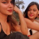 Aashka Goradia Instagram - Happpyyyy Happppyyy Birthday to Baby ‘K’ Love you @krishamaloo ❤️