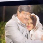 Aashka Goradia Instagram - Life is wonderful cause you are my Dad. Thankful for you. Everyday. No love like your love. Safest, most purest. I love you Dad.