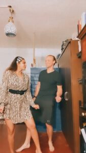 Aashka Goradia Instagram - With @ibrentgoble 
Slipping into cuteness for Sunday’ 
.
.
.
.
Remix with us! Tag us! 😘

#tutupedrocapo #dance #trends #reels #instareels #dancingcouple #breshka