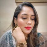 Aasiya Kazi Instagram - We say style comes from within, oh yes! But, I like to flaunt it too 🥰 Showing off my @danielwellington watch 😍 Don’t forget to use my code AASIYA to avail 15% off. Happy Shopping!!! Brand Collab @dharmishthadagia #danielwellington #ad