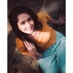 Aasiya Kazi Instagram - 🌞 Photographer:- @jaysingal_ Hair :- @meenakshikolvankar Make up :- @suryakant_makeup_artist Stylist Association :- @dharmishthadagia Styled by:- @yashasvisingh19 Wearing:- @westsidestores Footwear:- @bata.india