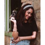 Aasiya Kazi Instagram - 📷 Stay Focused 😎 Photographer:- @jaysingal_ Hair :- @meenakshikolvankar Make up :- @suryakant_makeup_artist Stylist Association :- @dharmishthadagia Styled by:- @yashasvisingh19 Wearing:- @westsidestores Jewellery:- @accessorize_with_us Footwear:- @bata.india