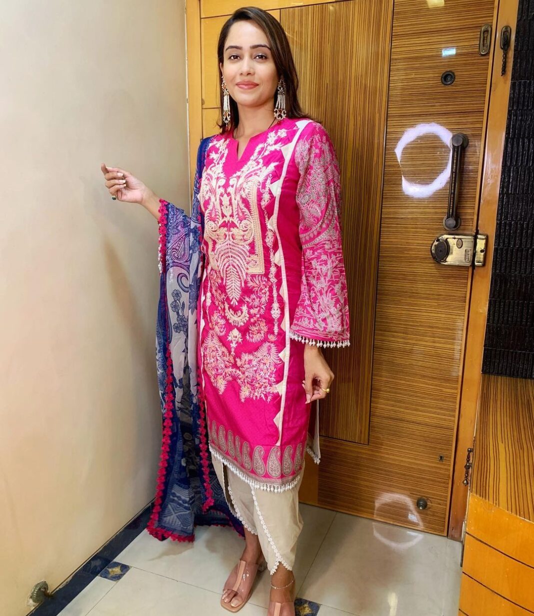Actress Aasiya Kazi HD Photos and Wallpapers May 2021 | Gethu Cinema
