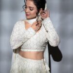 Adaa Khan Instagram - Happiness is in the air …. It’s Diwali everywhere 💫✨ #happydiwali ♥️ . #traditional #diwali #ootd #photooftheday #fashion #style #ootdinspo #instagood #instadaily #fashionista #stylefile #lookbook #fitgirls #stylish #fashionbuzz #styling #fashionlikeadaa #adaakhan 🧣- @nidhikurda 📸 @photophactory_production 👗- @the_clothing_rack_ 💎- @rubans.in @oakpinionpr