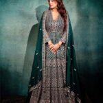 Adaa Khan Instagram - Inhale 'Sabr’, Exhale ' Shukr' ! 💚 . . . 📸: @prashantsamtani 👗: @kalkifashion 🧣: @nidhikurda . . . #iftaar #iftaarparty #fashion #festivefashion #ootdinspo #stylefile #stylish #partywear #fashionfever #stylegoals #ethnicwear #festivewear #stylebuzz #lookbook #fashionlikeadaa #adaakhan