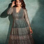 Adaa Khan Instagram - Inhale 'Sabr’, Exhale ' Shukr' ! 💚 . . . 📸: @prashantsamtani 👗: @kalkifashion 🧣: @nidhikurda . . . #iftaar #iftaarparty #fashion #festivefashion #ootdinspo #stylefile #stylish #partywear #fashionfever #stylegoals #ethnicwear #festivewear #stylebuzz #lookbook #fashionlikeadaa #adaakhan
