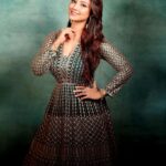 Adaa Khan Instagram - Inhale 'Sabr’, Exhale ' Shukr' ! 💚 . . . 📸: @prashantsamtani 👗: @kalkifashion 🧣: @nidhikurda . . . #iftaar #iftaarparty #fashion #festivefashion #ootdinspo #stylefile #stylish #partywear #fashionfever #stylegoals #ethnicwear #festivewear #stylebuzz #lookbook #fashionlikeadaa #adaakhan
