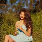 Aditi Bhatia Instagram - 🌼🌾✨ 📸 : @frankie_marin