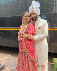 Aishwarya Khare Instagram - Main phir bhi tumko chahunga ❤️❤️
#rishmi