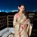 Aishwarya Sharma Bhatt Instagram - Karwa Chauth ❤️ I have got the best Husband love you so much bubu @bhatt_neil 😘🤗❤️ Thankyou so much Mutter @sunitabhatt47 for everything love you ..you are the best😘🤗😇 Wearing @womaste.ethnic Styling @styling.your.soul Makeup @drama_queen8399 Hair - @zeenat_az #karwachauth2022 #firstkarwachauth #neilkiaish #couplegoals