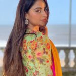 Aishwarya Sharma Bhatt Instagram - Captivating 💖💗 PC @bhatt_neil ❤️ #aishwaryasharma #aishwaryasharmabhatt #pakhi #patralekha #ghumhaikisikeypyaarmeiin #bts #flashback #nature #picturesoftheday #simplicityatitsbest #stayhappy