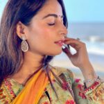 Aishwarya Sharma Bhatt Instagram - Captivating 💖💗 PC @bhatt_neil ❤️ #aishwaryasharma #aishwaryasharmabhatt #pakhi #patralekha #ghumhaikisikeypyaarmeiin #bts #flashback #nature #picturesoftheday #simplicityatitsbest #stayhappy