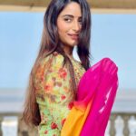Aishwarya Sharma Bhatt Instagram - Captivating 💖💗 PC @bhatt_neil ❤️ #aishwaryasharma #aishwaryasharmabhatt #pakhi #patralekha #ghumhaikisikeypyaarmeiin #bts #flashback #nature #picturesoftheday #simplicityatitsbest #stayhappy