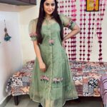 Aishwarya Sharma Bhatt Instagram - Hola Señora 😃 Wearing @ambraee_ Styling @styling.your.soul #aishwaryasharma #ootd #prettydress #casuals #fashion #fashionista