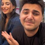 Aishwarya Sharma Bhatt Instagram - Sharma-Verma😂 Hum nahi sudherenge 😂 #aishwaryasharma #vihanverma #pakhi #mohit #funnyreels #trendingreels #trending #instatrend #aadibadi #stayhappy