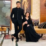 Aishwarya Sharma Bhatt Instagram - Stay tuned 😇🧿🪬🤞🏻 #newproject #aishwaryasharma #neilbhatt #staytuned #neilkiaish #couplegoals #stayhappy
