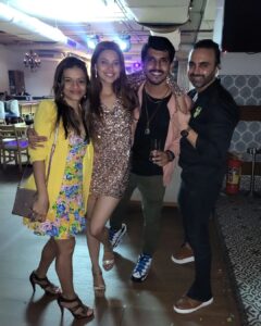 Alice Kaushik Instagram - It was a happy happy birthday. What a night. Nothing but love in the air. I love each and every person who made it possible. Thank you. You are all rockstars.
❤️❤️❤️❤️❤️❤️❤️

Location : @mannrangi couldn’t have found a better vibe for my birthday. You guys were lovely ❤️💖