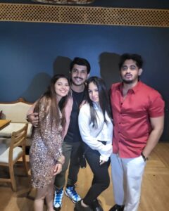 Alice Kaushik Instagram - It was a happy happy birthday. What a night. Nothing but love in the air. I love each and every person who made it possible. Thank you. You are all rockstars.
❤️❤️❤️❤️❤️❤️❤️

Location : @mannrangi couldn’t have found a better vibe for my birthday. You guys were lovely ❤️💖