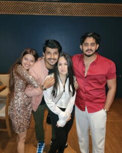 Alice Kaushik Instagram - It was a happy happy birthday. What a night. Nothing but love in the air. I love each and every person who made it possible. Thank you. You are all rockstars.
❤️❤️❤️❤️❤️❤️❤️

Location : @mannrangi couldn’t have found a better vibe for my birthday. You guys were lovely ❤️💖