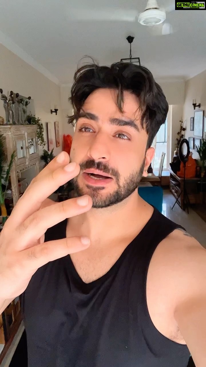 Aly Goni Instagram - Haan haan nahi aata reel banane 💔😂😂 #alygoni ...