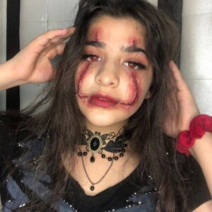 Ananya Agarwal Instagram - bad and BOO-jee🕸🕷🔪🥀☠️

#happyhalloween #halloween #halloweenmakeup #halloween2020 #sfx #sfxmakeup #mua #spookyseason
