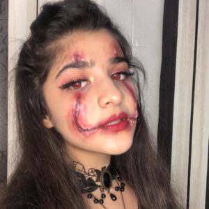 Ananya Agarwal Instagram - bad and BOO-jee🕸🕷🔪🥀☠️

#happyhalloween #halloween #halloweenmakeup #halloween2020 #sfx #sfxmakeup #mua #spookyseason
