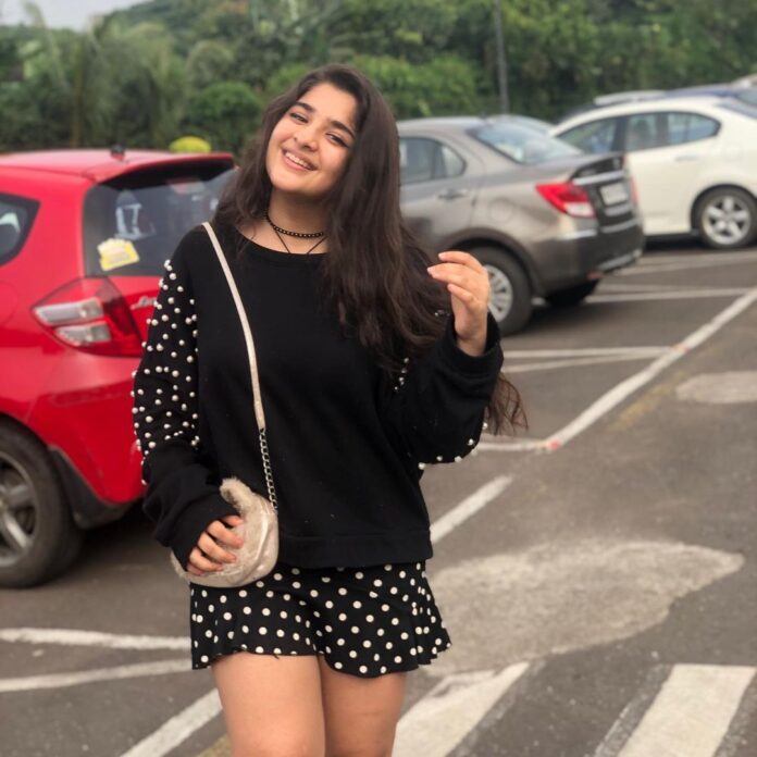 Actress Ananya Agarwal HD Photos and Wallpapers October 2020 - Gethu Cinema