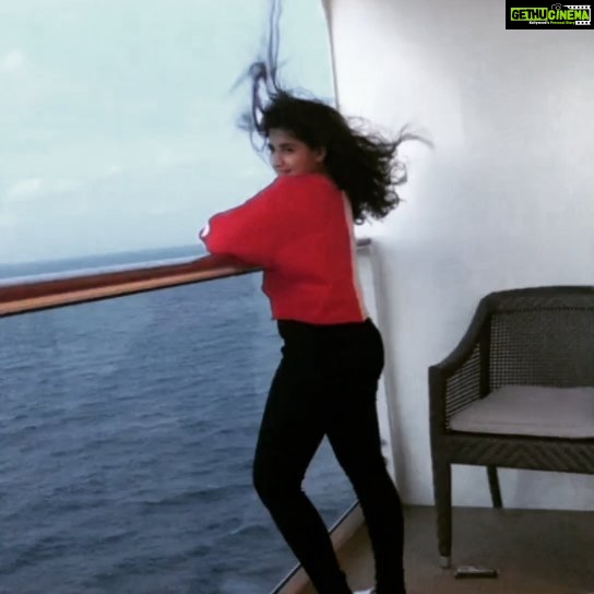 Ananya Agarwal Instagram - holiday goals.......waiting to go on my next cruise.... #vacation #dreamcruise #missingit #singapore #Indonesia #malaysia