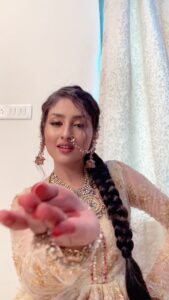 Anchal Sahu Instagram - Tum humse pyaar karne ki zarasi bhul kar lo✨🌹 . . Vc: @i_shagunofficial 🤍