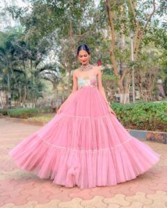 Aneri Vajani Thumbnail - 272.6K Likes - Most Liked Instagram Photos