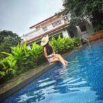 Aneri Vajani Instagram - @stayvista_official #ScriptYourStay #CasaEnchanteLonavala Code: ANER10
