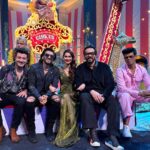 Aneri Vajani Instagram - About last night at the Grand finale of Khatro ke khiladi with the team of #Cirkus2022 had the best time !! Thankyou @itsrohitshetty ♥️ #anerivajani #khatronkekhiladi12 #rohitshetty #ranveersingh #cirkus2022 #cirkus #grandfinale #colors #sanjaymishra #kkk12