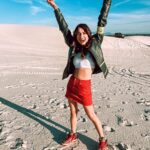Aneri Vajani Instagram - Cape Town Diaries💫 Also jitna maine socha tha usse toh better photographer nikli main, well actually Cape Town hi itna pretty tha ki tasveere bhe achi hi lag rahi hain 💁🏻‍♀️ #anerivajani #kkk12 #capetown #roomview