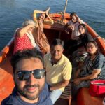 Aneri Vajani Instagram - March photo dump part 3 🕺🕺😁😁 #anerivajani #shooting #bts #marchmadness #birthdaymonth #march #2023 #happyplace #gratitude #bestfriendonset