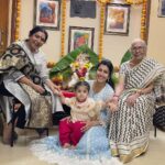 Ankita Bhargava Patel Instagram - Nani is my last grand parent left! I just realised it after taking this picture!😍 So so so precious! 😍❤️😍 Isnt it beautiful how all 3 mothers in this pic have One Child each and that too One Girl Each ! Rabb Di Mehr ❤️