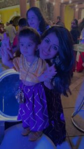 Ankita Bhargava Patel Instagram - She held my hand steady through out cos I held herz too! 

The Circle Of Love 💜💚

#mehendinight #herfirsthenna 
#rabbdimehr