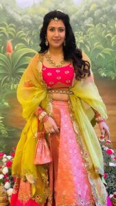 Ankita Bhargava Patel Instagram - The Wedding Look 🌸🌼

Outfit - @patelminoo ❤️
Make up - Me
Hair - @muakhushboo1311