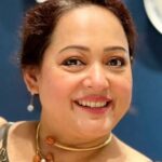 Aparajita Auddy Instagram - তুমি আচমকা মেঘ, বুকের ভেতর ওলোটপালোট, তুমি জোনাক জ্বালাও, এবার সাঁঝের গল্প হোক