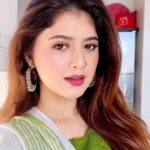 Arishfa Khan Instagram - Eda ni chalde pyar soniye💚 #arishfakhan #transition