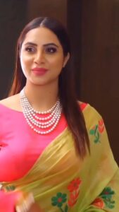 Arshi Khan Instagram - Bheega bheega hai samaa #arshi #arshikhan #reelsinstagram #reels #reelitfeelit