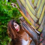 Arshi Khan Instagram - Is NAZAR ko tera INTEZAAR hai ❤️ #arshi #arshikhan #reels #reelsinstagram #reelsvideo #reelitfeelit