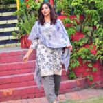 Arshi Khan Instagram - Woow what a duniya ❤️❤️❤️❤️😂 #awaamkijaanarshikhan #arshikhan #arshikofficial #arshi #sherukrishnagoni