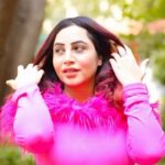 Arshi Khan Instagram - Saanso ki maala pe Simru ❤️❤️ #arshi #arshikhan #reelsinstagram #reels #reelsvideo #reelsindia #reelitfeelit