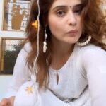 Arti Singh Instagram - Kidhar hai 🙄🙄🙄🙄