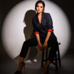 Asha Negi Instagram - Your new wallpaper!📱 . Styled by @natashaabothra Styling team @priyankaa.a_91 @mausmi_mitra_ Outfit @nj3atelier Earrings @tuluaindia Rings @carillonjewelry Shoes @louboutinworld Hair @hairbysharda Makeup by @shaylinayak Photographer @mirajverma_photography
