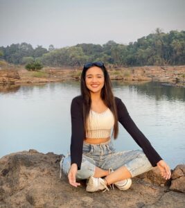 Ashi Singh Instagram - Don’t think of the opportunities that you have missed last year. Today is the first blank page of a 365 page book. Write a good one♥️

𝓗𝓐𝓟𝓟𝓨 𝓝𝓔𝓦 𝓨𝓔𝓐𝓡 ♥️
.
#AshiSingh #NewYear2k22 #HappyNewYear