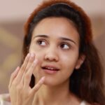 Ashi Singh Instagram - I've genuinely never loved my skin more! ❤ Being home from shoots means replenishing the protective barrier of my skin and truly rejuvenating myself from within - be it my diet, my routine or my skin. The @dermavive_india Hydra Cleanser and the @neutriderm_india Moisturzing Lotion with Vitamin E are my two go-to products and I think you can see just how much my skin loves them too 😍 Would you guys want to see a skincare routine vlog on my YouTube channel? Let me know in the comments below! . #neutriderm #dermavive #skincare #cleanser #moisturizing #lotion #glowingskin #skincareaddict #nomakeuplook