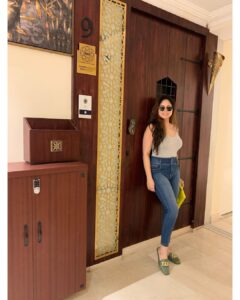 Avantika Khatri Instagram - आप सामने हो और हम हद मे रहें,
मोहब्बत में कोई इतना भी शरीफ़ नहीं होता ! ❤️🔥
.
#KudiAK #AK #homesweethome #humbleabode #loves #hindi #urdupoetry #shayarilover #lovemyself #advocator #of #selflove #avantika #khattri #filmmaker #mumbai #pune #india #bollywoodactress #producer #actress #filmdirector #filmmaker #celebrity #pictures #avantikakhattrilatestpics #avantikakhattri @directors_visions @avantikakhattri