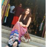 Avantika Khatri Instagram - Remembering my Visit with Mom to Kathmandu, Nepal and Pashupatinath Temple (World Heritage Site) dedicated to Lord Shiva, on this auspicious occasion of Mahashivratri. हर हर महादेव 🛕 . #AK #mahashivratri #mahashivratri2022 #peaceful #living #love #travel #temples #gold #silver #mom #gendaphool #pashupatinath #pashupatinathtemple #temple #kathmandu #nepal #happygirl #smileface #burningbright #indian #oceanbreeze #orchids #globetrotters #actress #filmmaker #producer #celebrity #avantikakhattrilatestpics #avantikakhattri @directors_visions @avantikakhattri