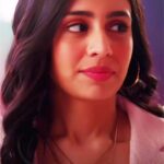 Bhuvan Bam Instagram - Tumhaare life ki Nithya aur Karan kaun hai? 🥰 Watch #RaftaRaftaOnAmazonMiniTV